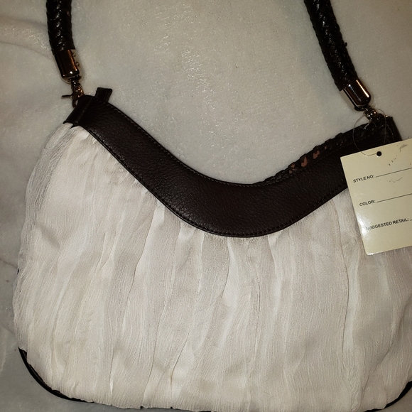 Cute white Shoulder bag - Picture 2 of 8